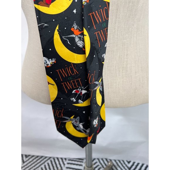 Looney Tunes Addiction Halloween Twick or Tweet Tie Polyester Black - Picture 15 of 16